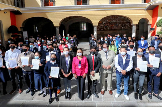 Solicita SEPE a directivos no involucrarse en la venta de uniformes escolares