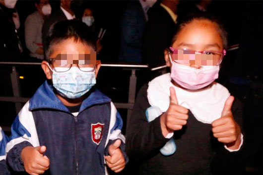Estudiantes de nivel primaria reciben lentes gratuitos del programa “Contigo para Ver, Aprender y Avanzar”