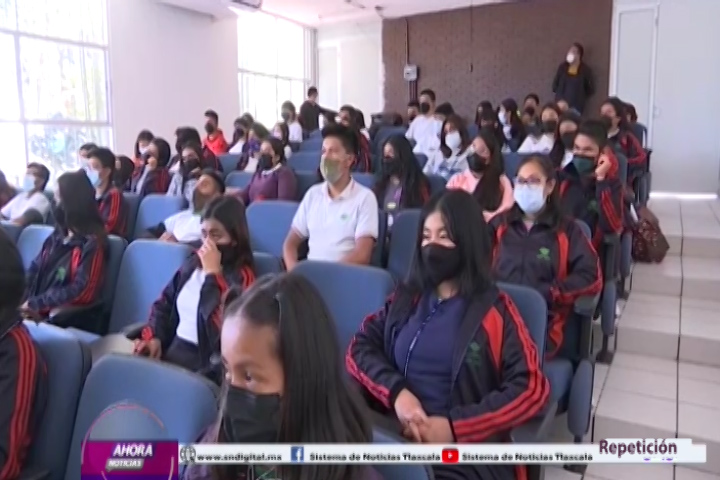 Participan estudiantes del CONALEP en taller para buscadores de empleo 