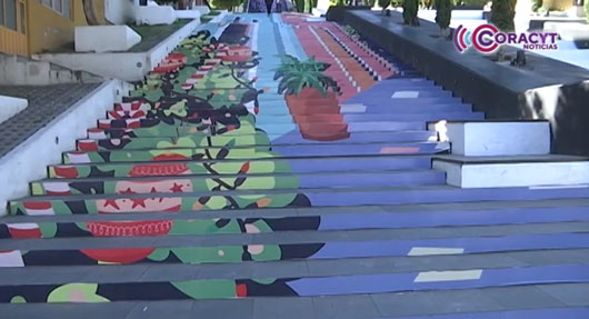 Las escalinatas de los Héroes se visten de navidad  