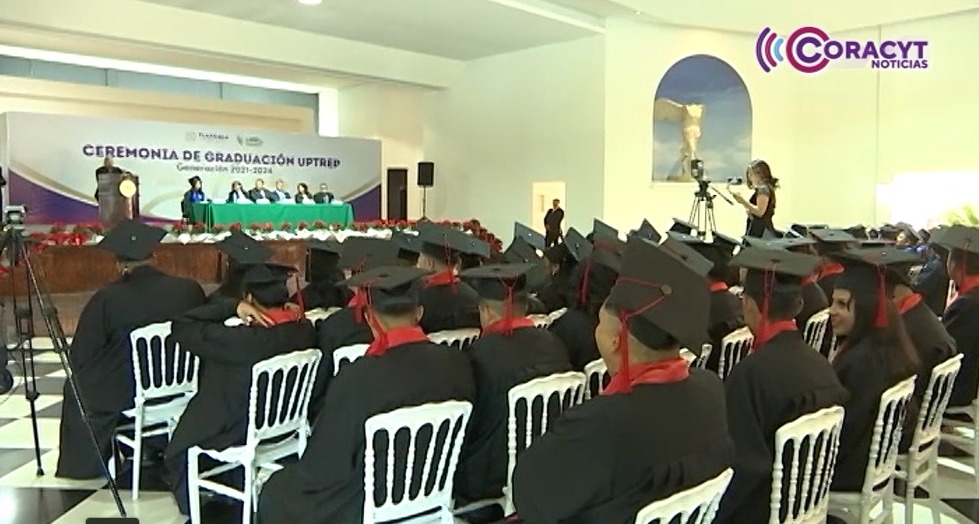 Van por nueva etapa egresados de la UPTrep 