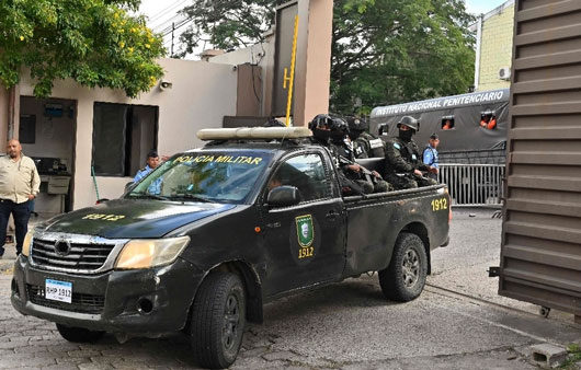 Comparecen en Honduras reclusas acusadas de matar a 46 integrantes de pandillas