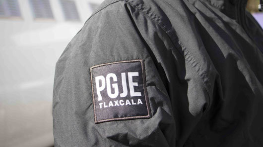 Agentes de investigación aprehenden a hombre por no comparecer a la continuación de la audiencia inicial: PGJE