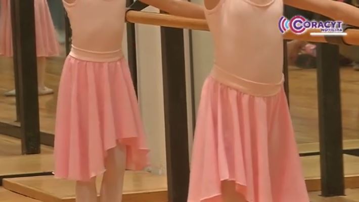 Culmina taller de ballet del Centro de las Artes con muestra escénica