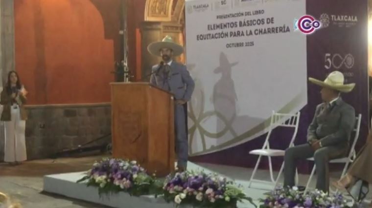 Presentan libro que replantea la técnica ecuestre en la charrería 