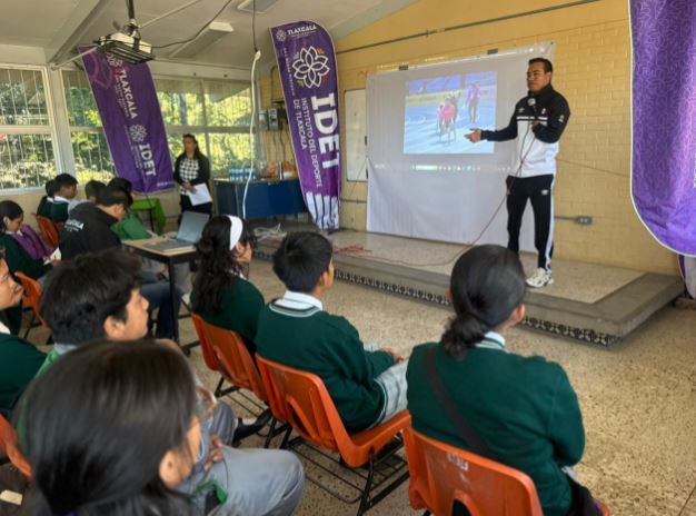 Inspiran a jóvenes tlaxcaltecas con historias de esfuerzo y superación en la “Experiencia Deportiva” del Idet