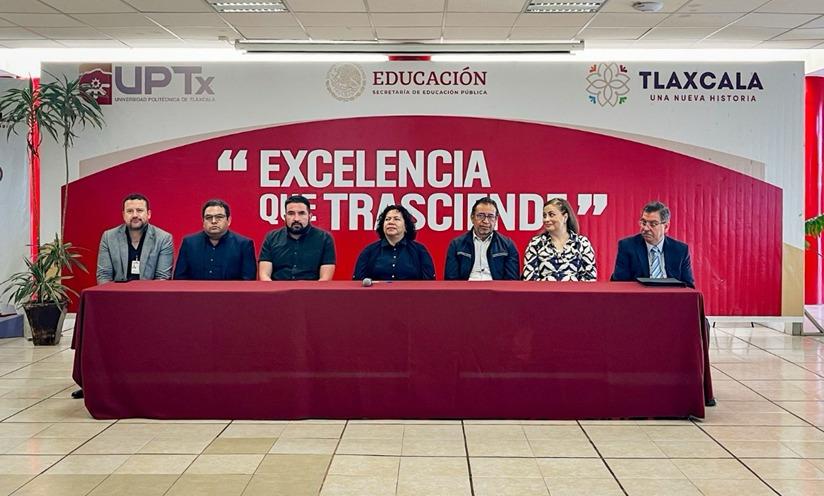 Estudiantes de ingeniería financiera de la Uptx presentan proyectos ante líderes empresariales