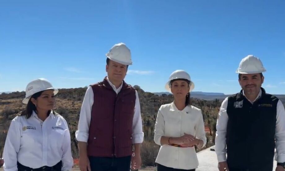 Sheinbaum supervisa planta potabilizadora y anuncia presa en Durango