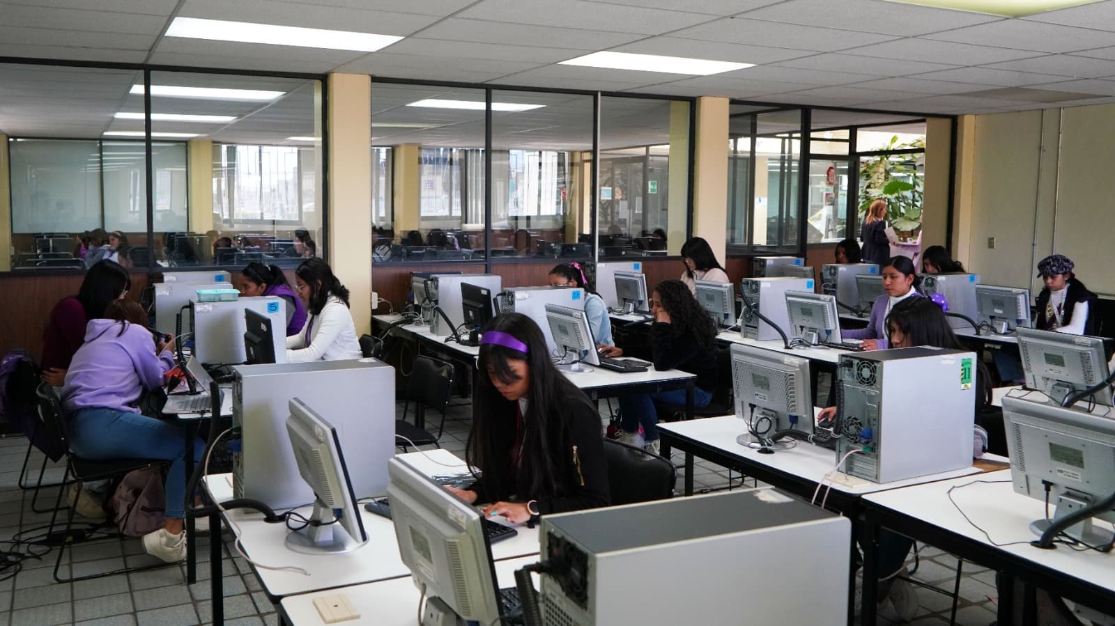 Convoca SEPE-USET al programa Tecnolochicas Tlaxcala