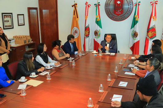 Rector de la UATx da bienvenida a estudiantes de movilidad internacional y nacional