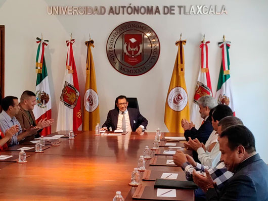 UATx y Ayuntamiento de Nanacamilpa firman convenio  de colaboración para proteger zona de luciérnagas