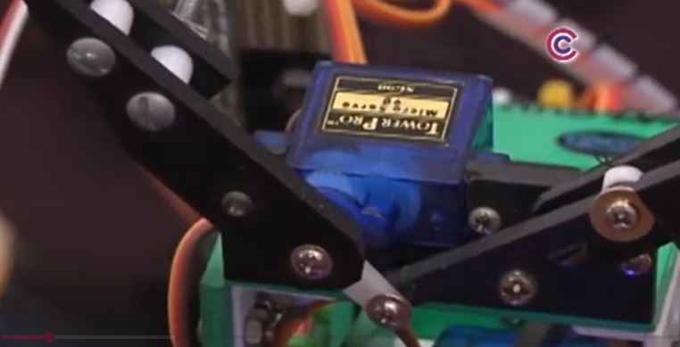 Crearon estudiantes de la Universidad Autónoma Chapingo un robot agricultor 