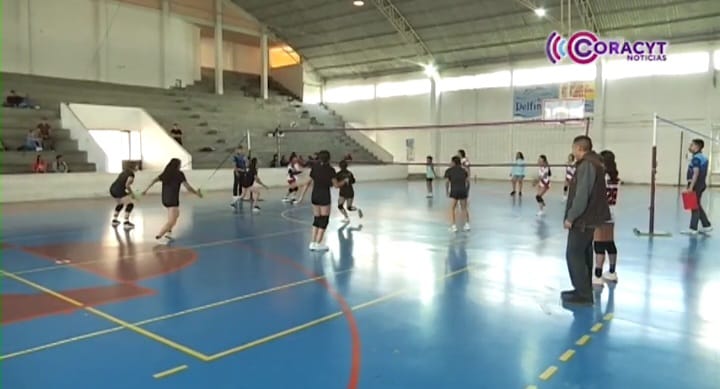 Crece Liga Dominical de Voleibol en Apizaco