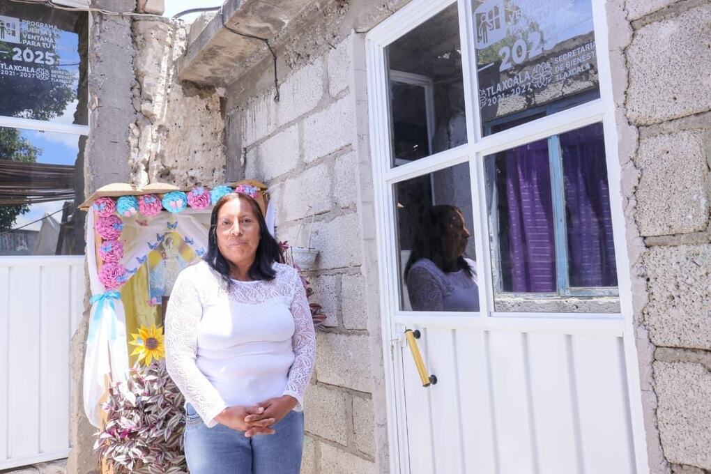 Familias tlaxcaltecas mejoran su vivienda con el programa “Puertas y Ventanas 2025’