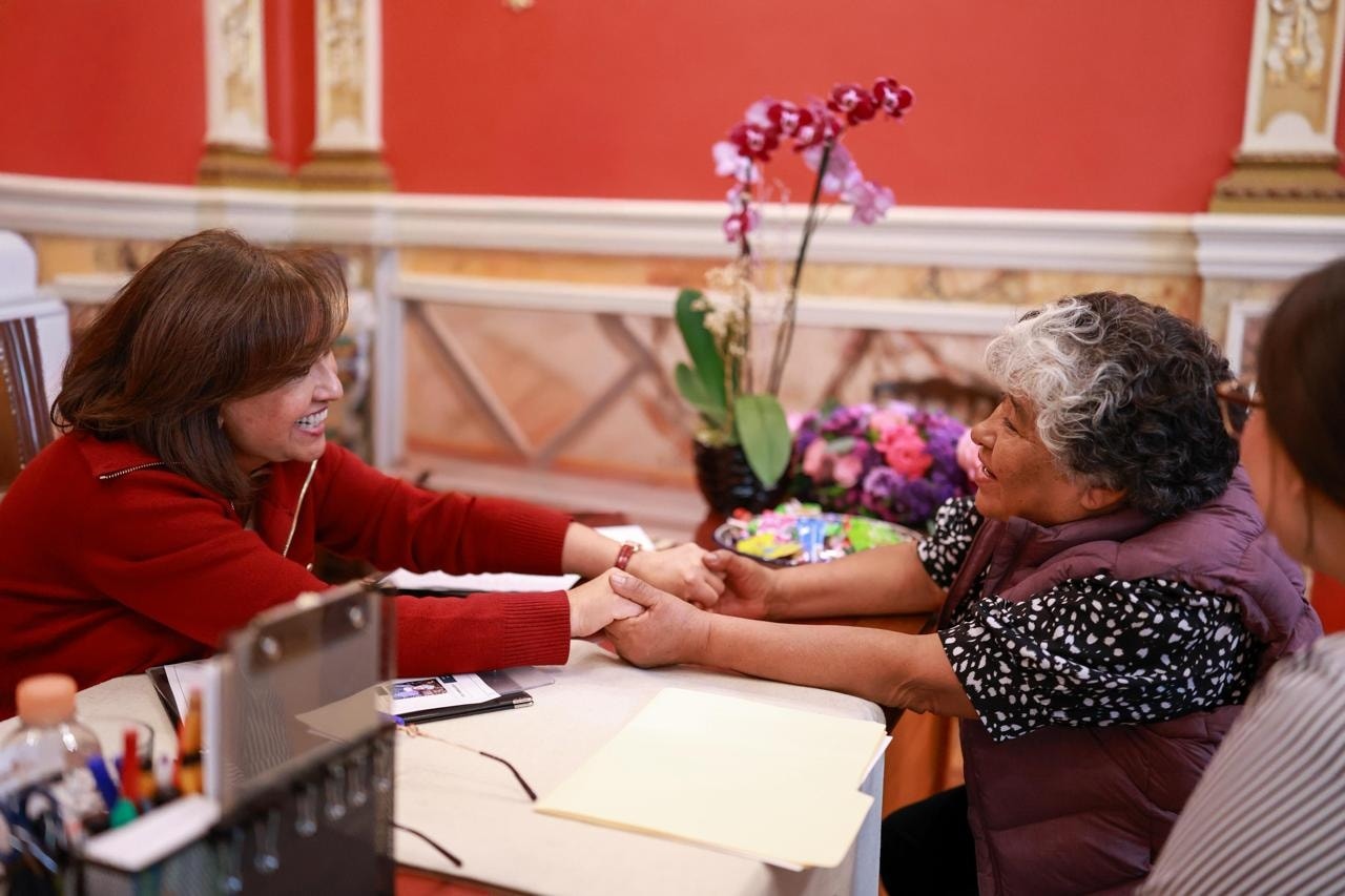 Brindó gobernadora Lorena Cuéllar atención directa a la ciudadanía