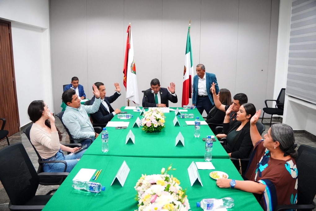 Dictamina Comisión de Puntos Constitucionales en cumplimiento de la reforma judicial