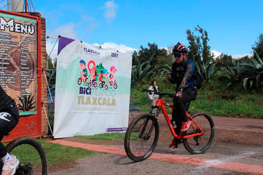   Participaron 100 ciclistas en 
