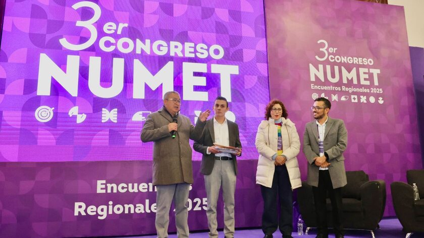 Docentes tlaxcaltecas apuestan por una educación responsable con apoyo de la IA