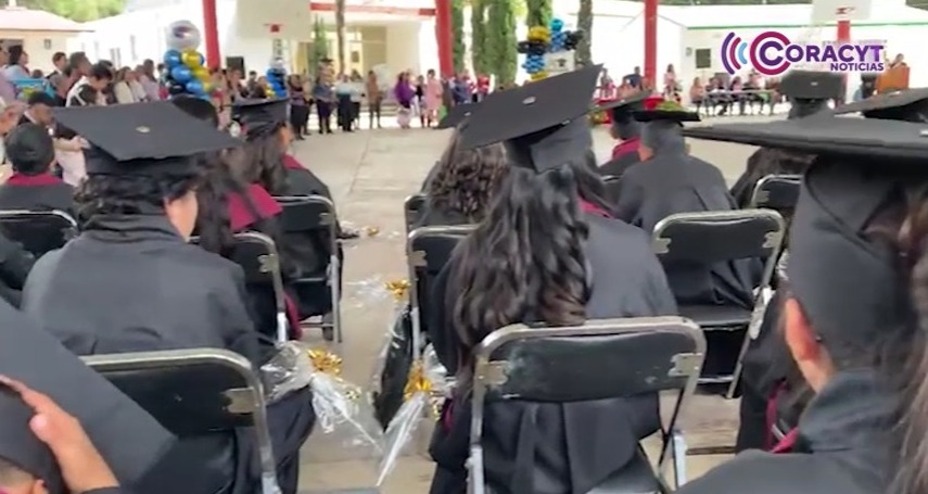 Alegría e incertidumbre marcan el paso de estudiantes de primaria a secundaria