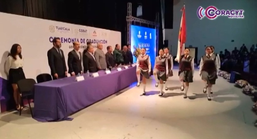 Se gradúan estudiantes de los planteles 04 y 11 del Cobat