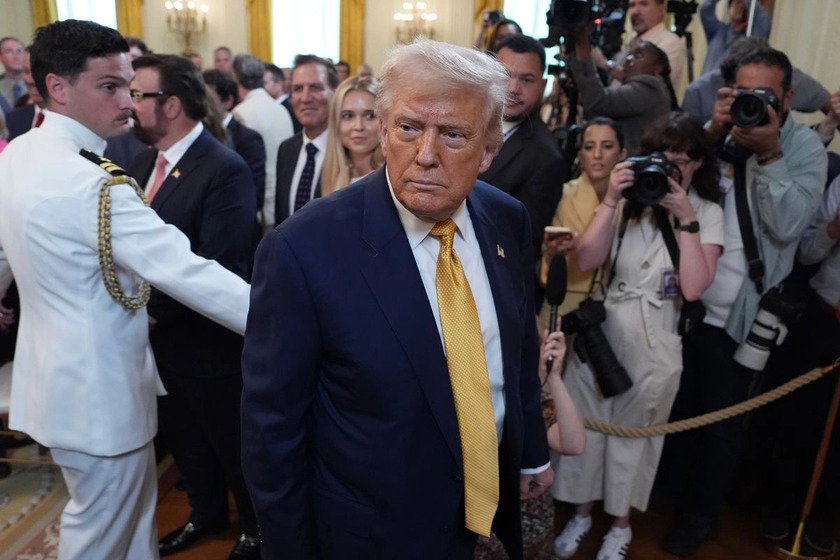 Trump presenta insuficiencia venosa crónica y hematomas: Casa Blanca