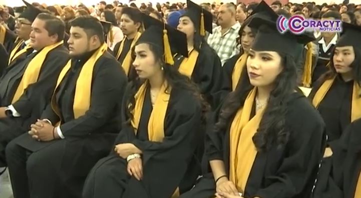 Florerías, entre los comercios más demandados en temporada de graduaciones