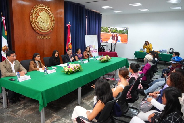 Concluyen convenciones distritales del Parlamento Juvenil 2025