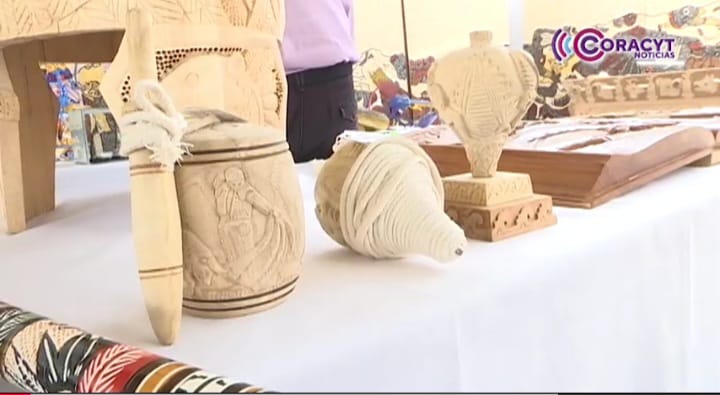 Fortalece gobierno estatal el desarrollo artesanal con apoyos económicos