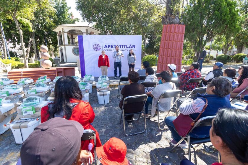 Mejoran viviendas en Apetatitlán con el programa “Baños dignos para todos”
