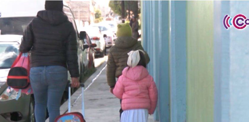 Madres y padres de familia refuerzan cuidados para prevenir enfermedades respiratorias