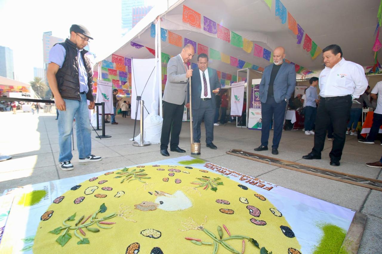 Cecyte Tlaxcala fortalece identidad cultural en la Feria del Frijol 2025