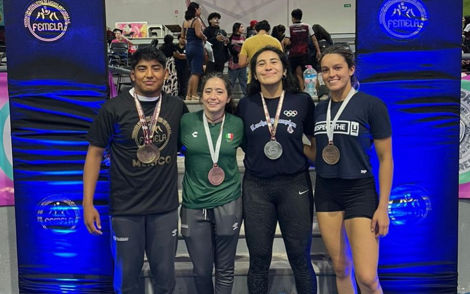 Selección tlaxcalteca de luchas asociadas conquista 10 medallas en el Grand Prix Nacional