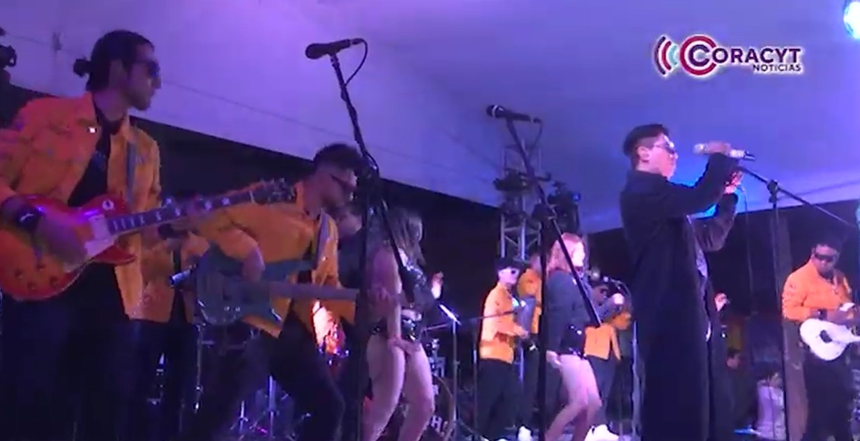 Ritmo y energía en la presentación de “Dkdaz” en el Foro de la Radio