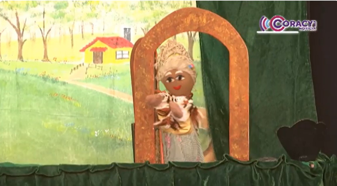 “Machincuepa” promueve la protección infantil con teatro de títeres en Tlaxcala