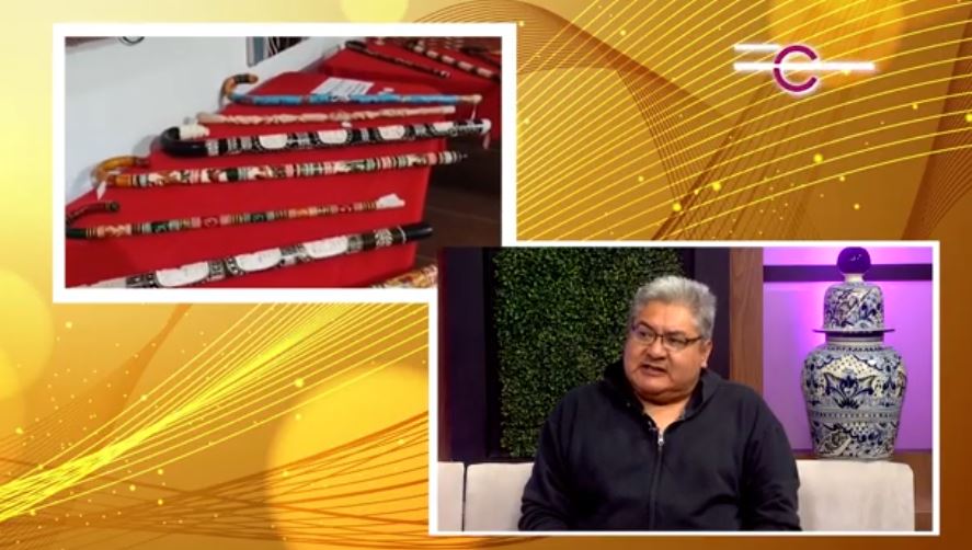 Artista en tallado de  madera, José Luis Vázquez Sánchez