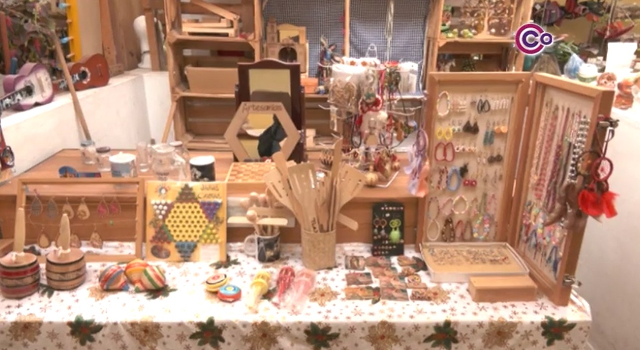 Artesanos tlaxcaltecas podrán vender sus productos en 149 países