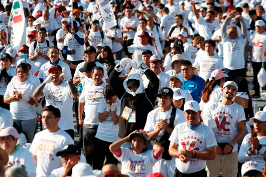 Sheinbaum abre Clase Nacional de Box en el Zócalo capitalino