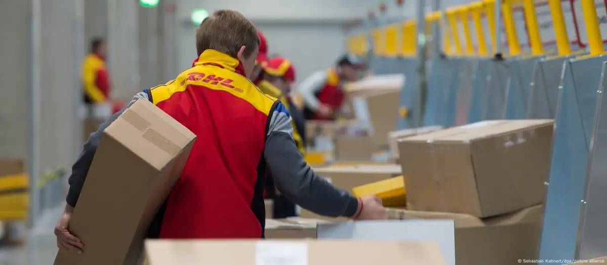 25 países suspenden envíos de paquetes a EEUU por aranceles