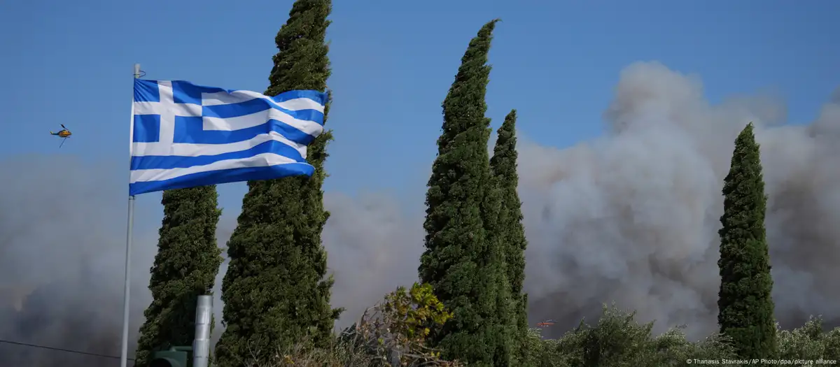 Vientos huracanados dejan dos muertos en Grecia