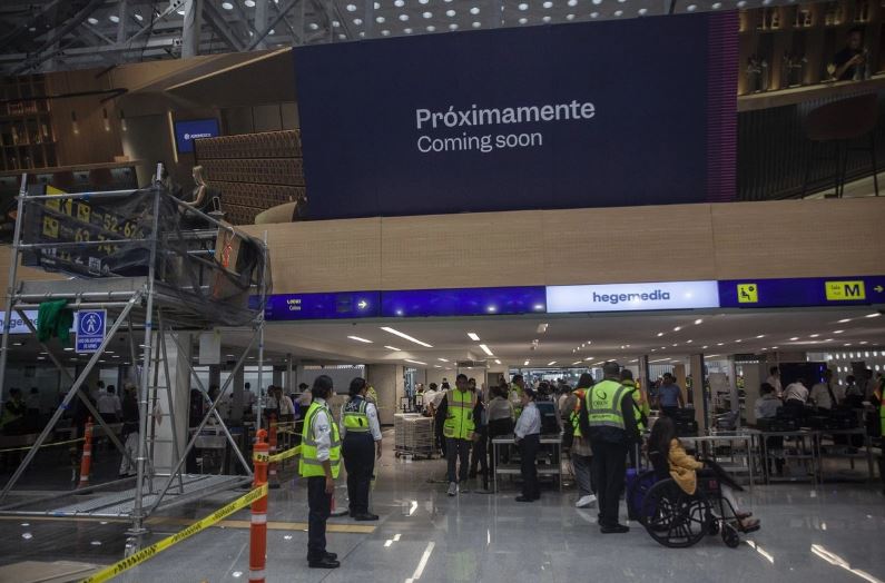 Reabre sala nacional de la terminal 1 en el AICM