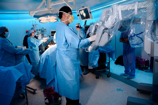 ISSSTE impulsa plan de cirugía robótica con cinco nuevos robots Da Vinci