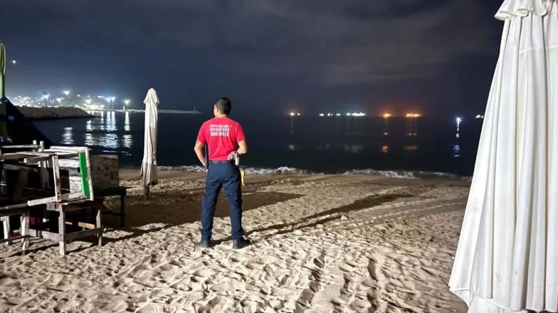 Oleaje en Colima aumenta más de un metro tras terremoto en Rusia