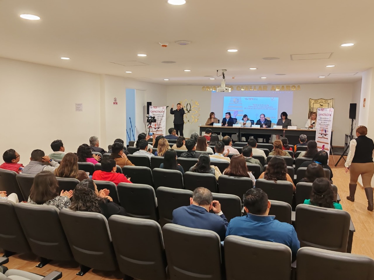 Unidad de Género del TET y la Fiscalía Especializada en Investigación de los Delitos en Materia de Violencia de Género capacitan al personal jurisdiccional