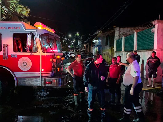 Tormenta provoca severos daños en 5 municipios de Colima; reportan un muerto