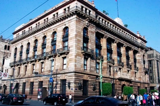 Exhorta el BdeM a superar barreras tecnológicas del sistema financiero