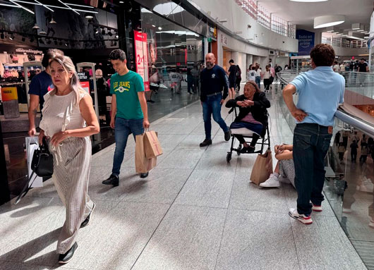Mercado laboral continuó su mejoría en abril: Inegi