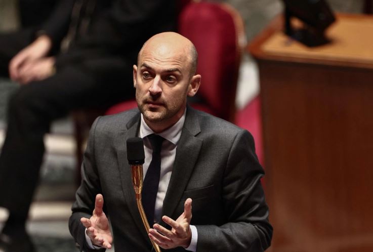 Francia reforzará sus embajadas en América Latina con personal 'antinarcotráfico'