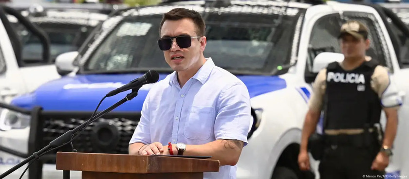 Ecuador y Estados Unidos interceptan embarcaciones con armas