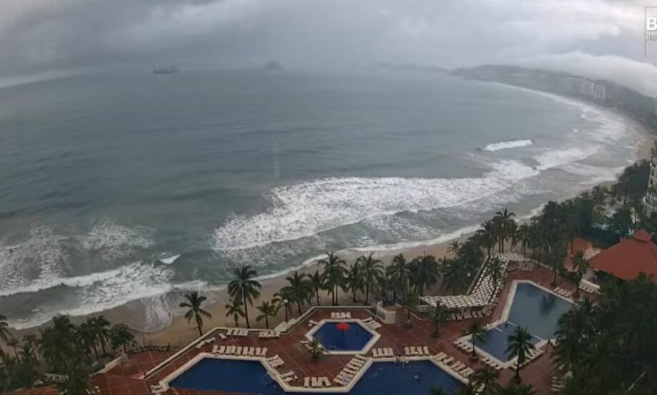 Entre sábado y domingo Raymond tocaría tierra en BCS