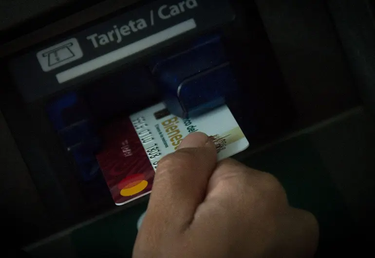 Beca Rita Cetina comienza pagos a estudiantes